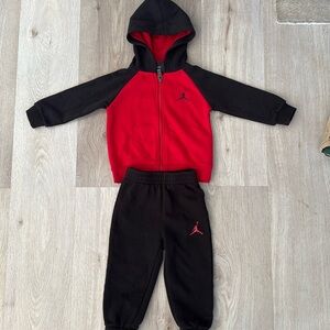 Nike 18m set. So cute and cozy
